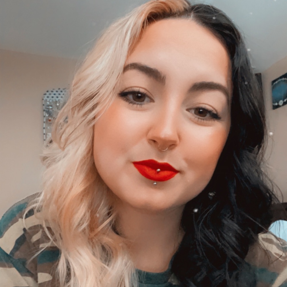 Meet your Posher, Amber
